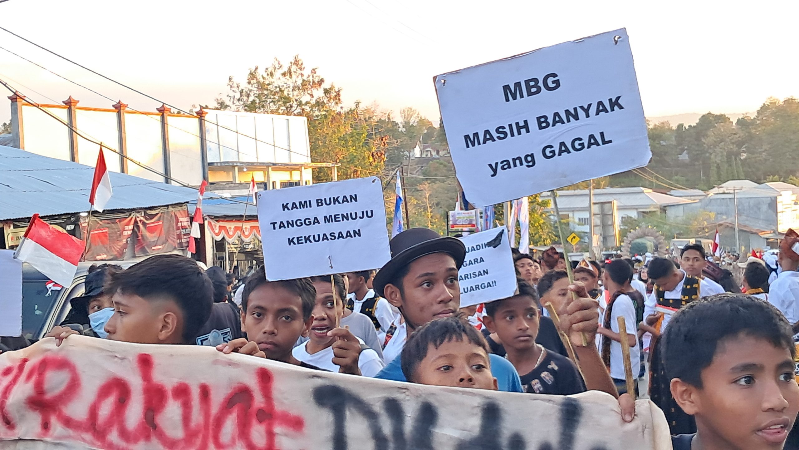 Mengejutkan! 74 Kg Emas Yang Disita di Rumah Mantan Jampidsus Muncul Dipawai Karnaval Sumba Barat Daya 2 20260810 173936 scaled